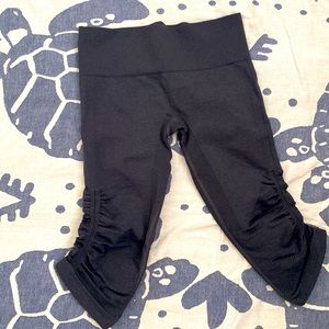 Lulu Lemon Crop Run